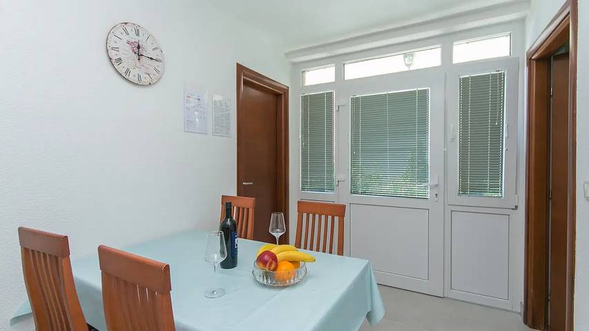 Gîte pour 5 personnes à Brela - 2
