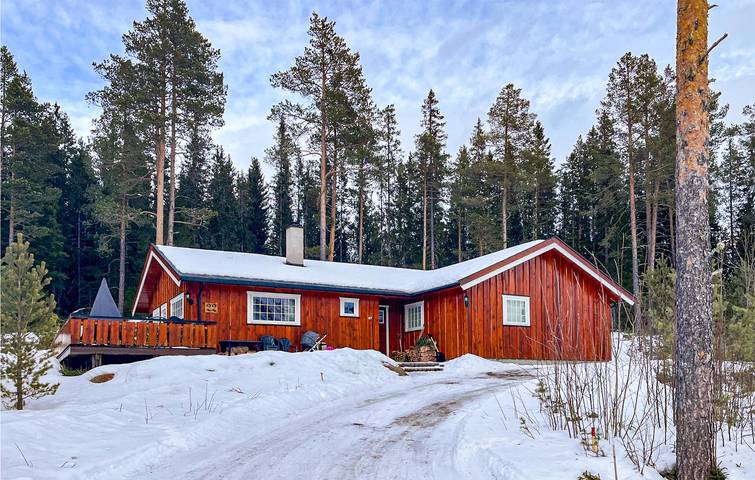 Feriehus for 10 personer, sauna og hage i tillegg til terrasse og utsikt, dyr tillatt - 1