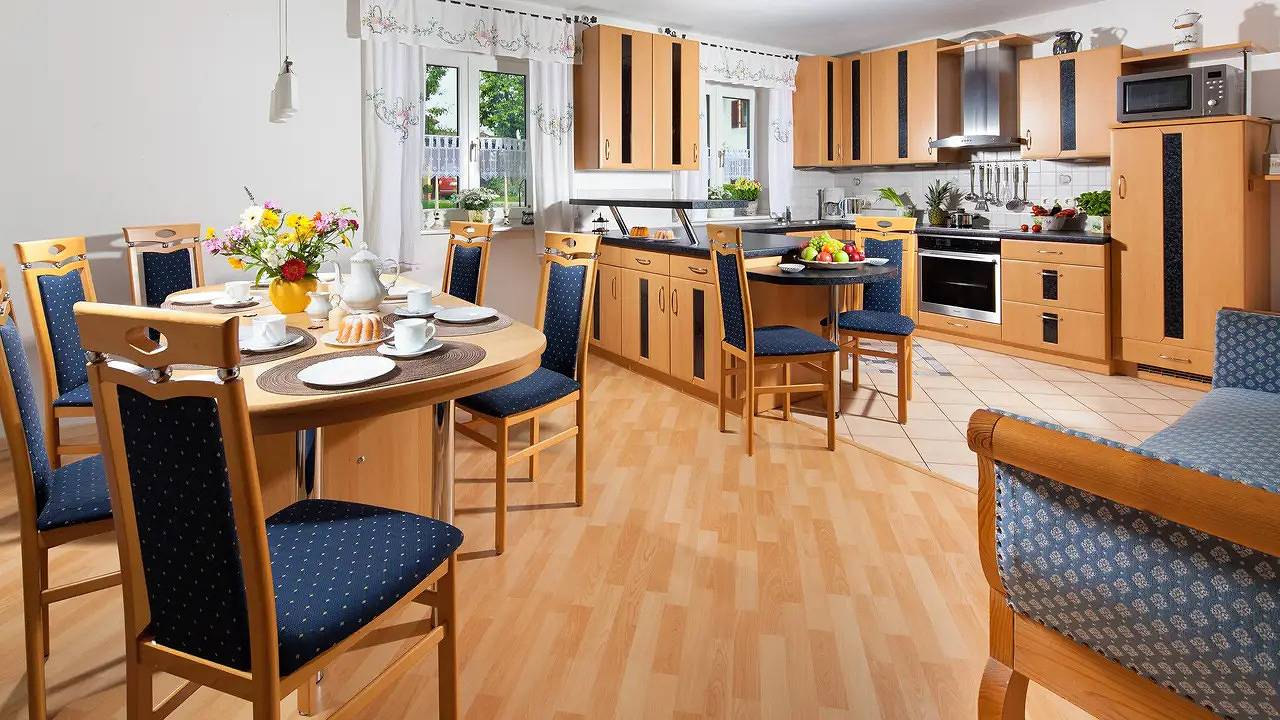 Ganze Ferienwohnung, Ferienwohnung für 5 Personen (100 m²) in Laufen in Laufen, Rupertiwinkel