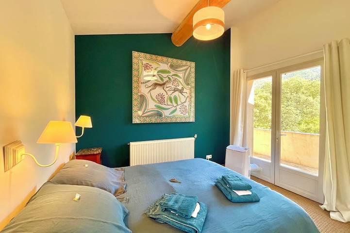 Location de vacances pour 10 personnes, avec jardin à Vauvenargues - 3