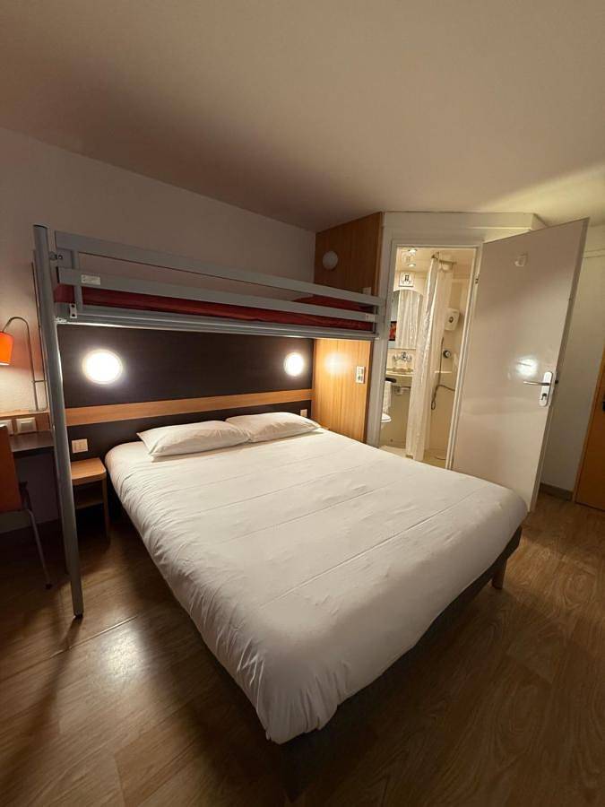 B&B Hotel Lisieux Parc des Expositions in Lisieux, Lisieux und Umgebung