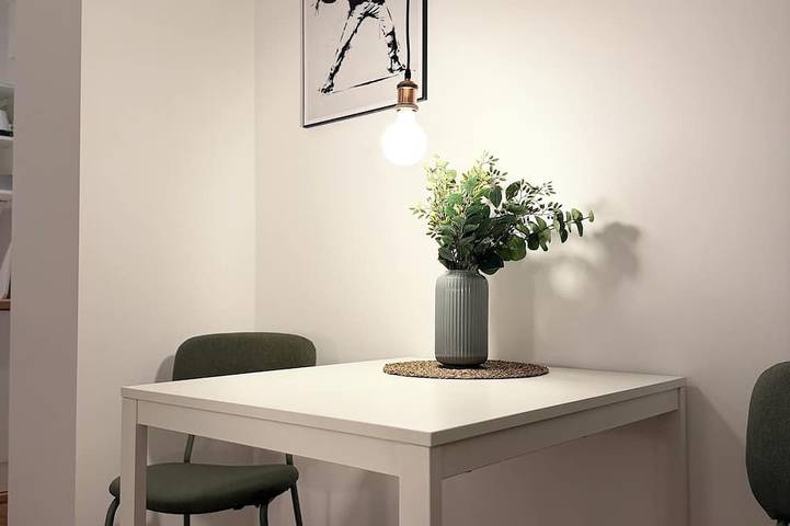 Ganze Wohnung, Liebevoll gestaltetes & saniertes Apartment! Gute Verkehrsanbindung in Recklinghausen, Kreis Recklinghausen