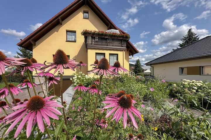 Ferienwohnung für 4 Personen, mit Garten in Floh-Seligenthal