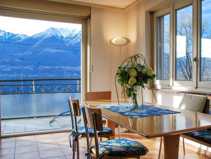 Ferienwohnung für 4 Personen, mit Terrasse und Seeblick sowie Garten und Ausblick, mit Haustier in Minusio - 2