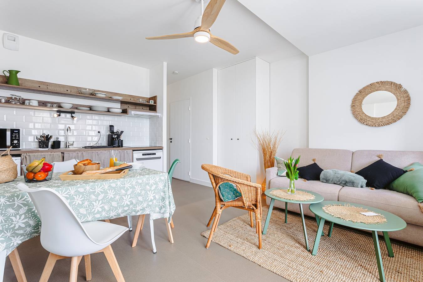 Appartement La Plage – Zeezicht, Privéterras en Wi-Fi, foto 6