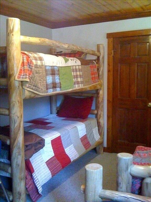 Charming Log Cabin für Peaceful Mountain Getaway! in Arapaho and Roosevelt National Forests