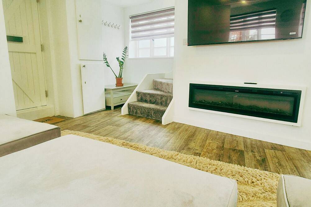 Appartement entier, Appartement-Prestige-Salle de bain privée-Vue sur Rue in Calverton, Nottinghamshire