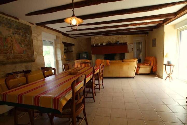 Gîte pour 23 personnes, avec Terrasse et Jardin à Thenon - 3
