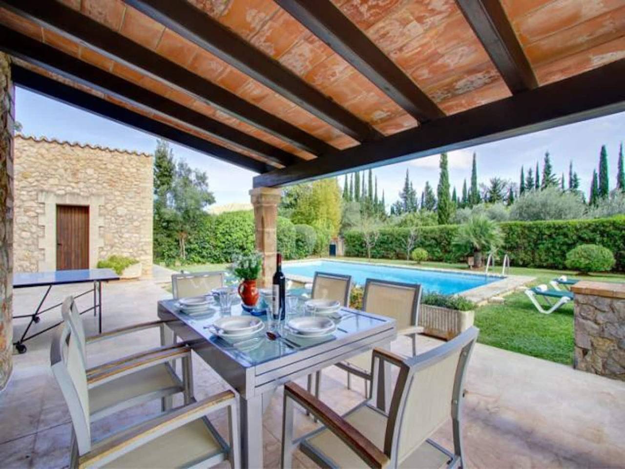Villa 'Cuixach' mit privatem Pool, Wlan und Klimaanlage in Pollença Stadt, Pollença