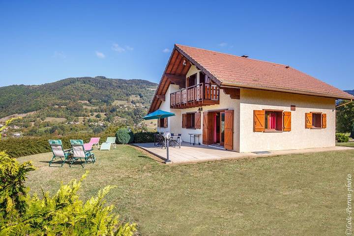 Gîte pour 8 personnes, avec jardin à Theys - 4