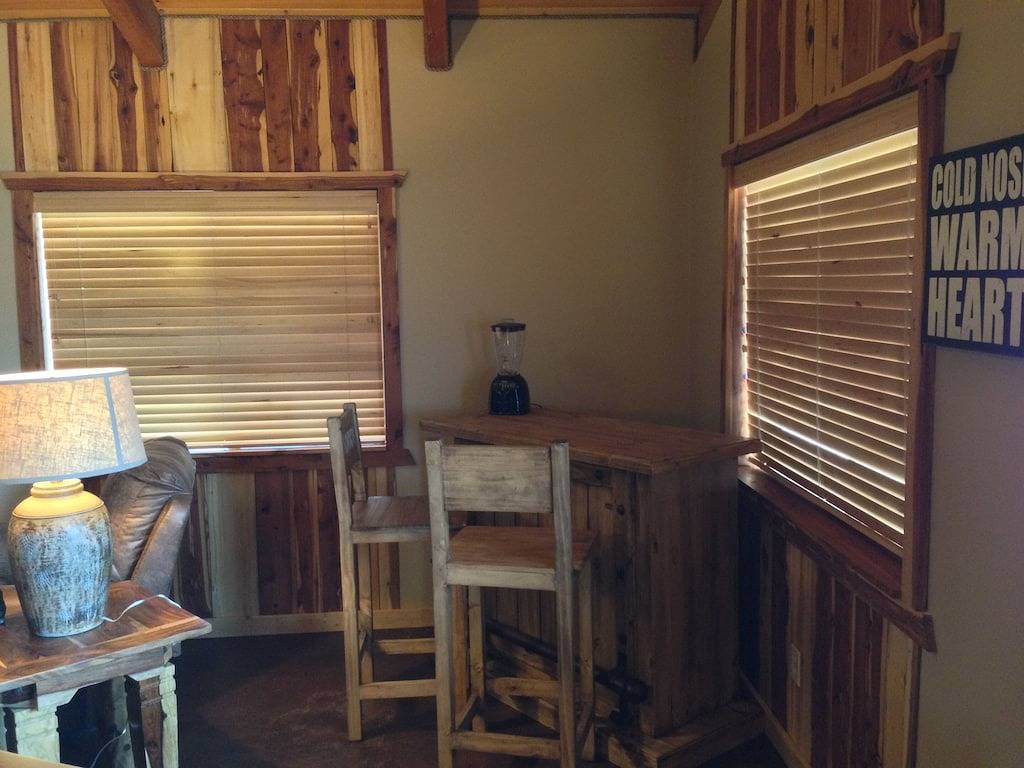 Just steps away from Rainbow Lake in this Dog Friendly Cabin in Navajo County