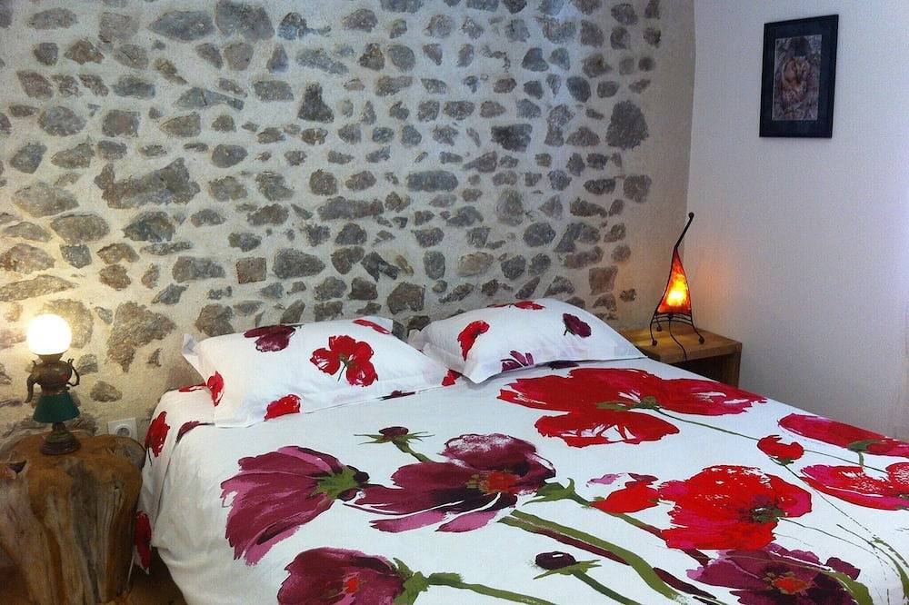 3 *** komfortables Ferienhaus in der Nähe von Vichy für 4 bis 5 Personen in Châteldon (63) in Châteldon, Region Thiers