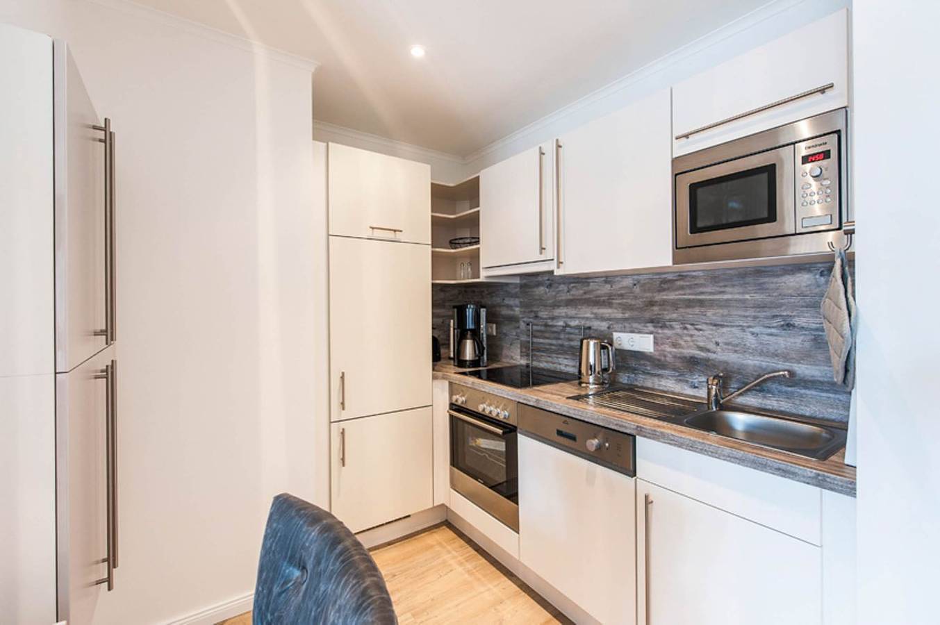 Ganze Wohnung, Weisse Villa - Apartment für 2 Personen mit Haustier am Hafen von Büsum in Hafen Büsum, Büsum