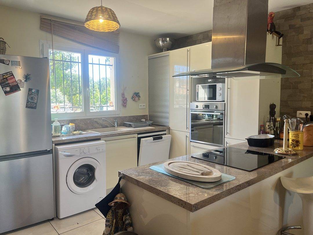Ganze Ferienwohnung, Fiorino - 6 P - Clim-Wi-Fi - 5 Minuten von Pinarello in Sainte-Lucie de Porto-Vecchio, Zonza