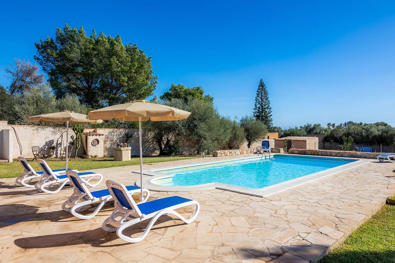 Perfekte Finca "Can Pota" mit großem Garten und Pool in Portocolom, Felanitx
