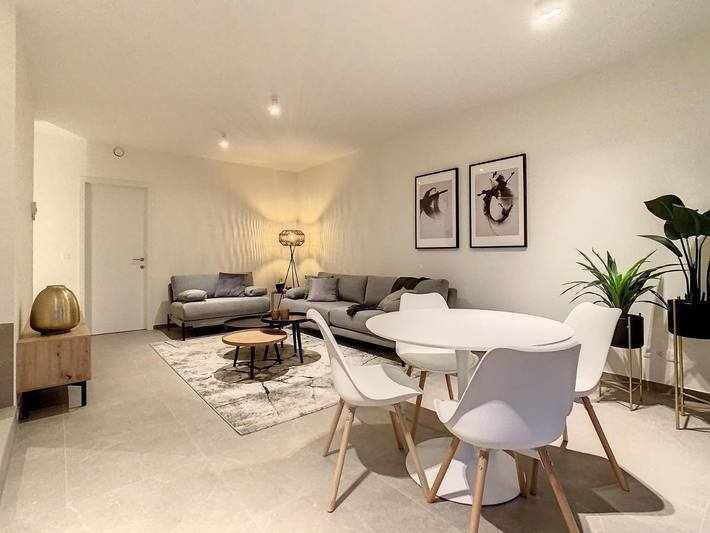 Ferienhaus für 8 Personen, mit Balkon und Terrasse