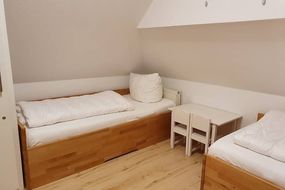 Reetdachhaus Holunder 3 in der Puddeminer Wiek - Ferienhaus Holunder 3 – Ruhe, in Puddemin, Poseritz