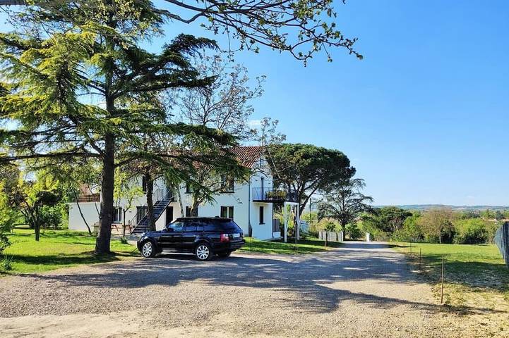 Gîte pour 6 personnes, avec Balcon ainsi que Jardin et Sauna à Brens