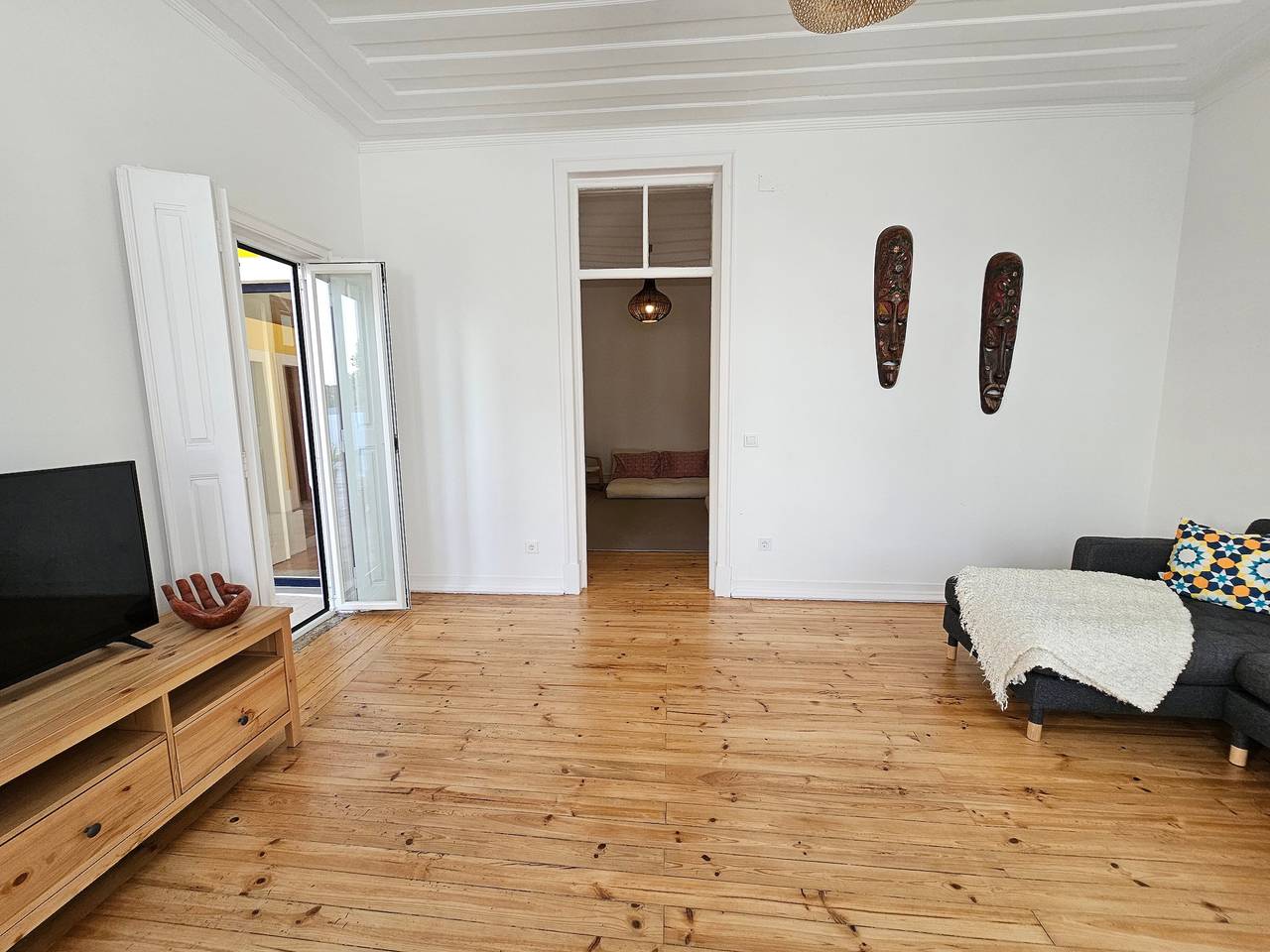 Apartamento inteiro, Apartamento de férias "Casa Semedo" com terraço privado, varanda e Wi-Fi in Nossa Senhora da Vila, Nossa Senhora do Bispo e Silveiras, Distrito de Évora
