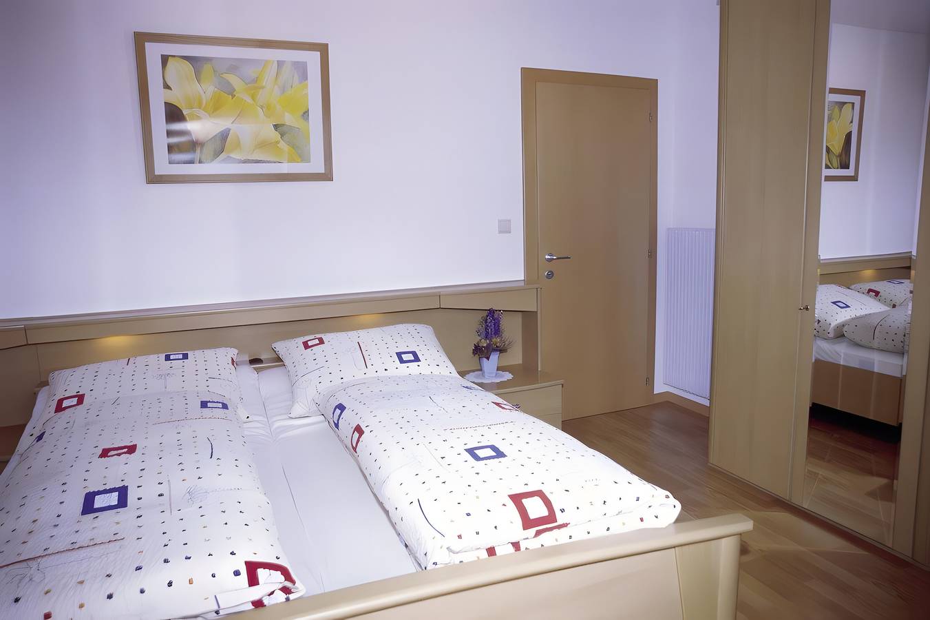 Ganze Wohnung, Ferienwohnung 'Bruneggerhof 1' mit Bergblick, Privatem Garten und Wi-Fi in Ahrntal, Zillertaler Alpen