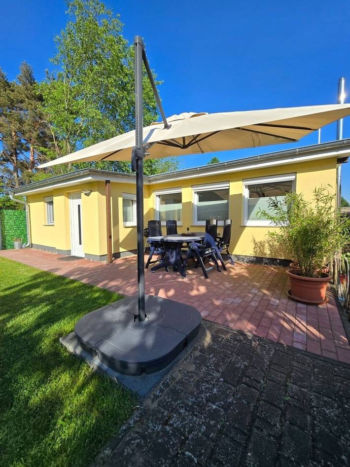 Ferienhaus für 4 Personen, mit Terrasse und Garten in Neuzelle
