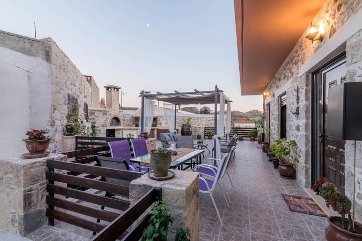 Location de vacances pour 4 personnes, avec Balcon et Terrasse ainsi que Jardin et Vue ó Zarós - 3