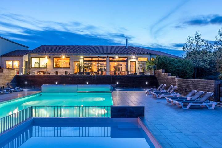 Location de vacances pour 5 personnes, avec sauna et jacuzzi ainsi que jardin et piscine, animaux acceptés dans Plage Saint-Jean des Sables - 4