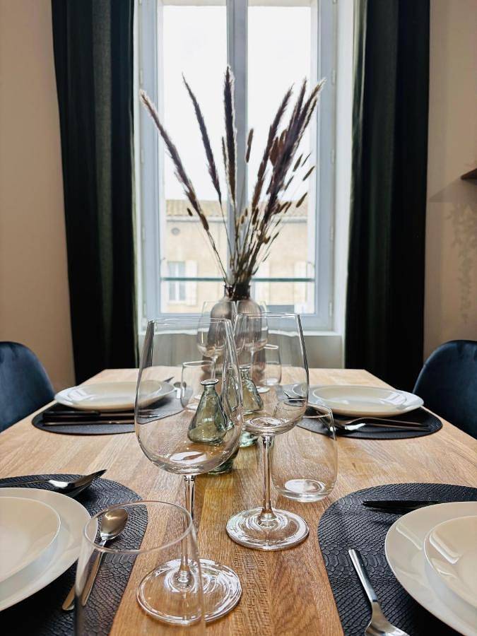 Appartement entier, One-Bedroom Apartment in Marmande, Région de Marmande
