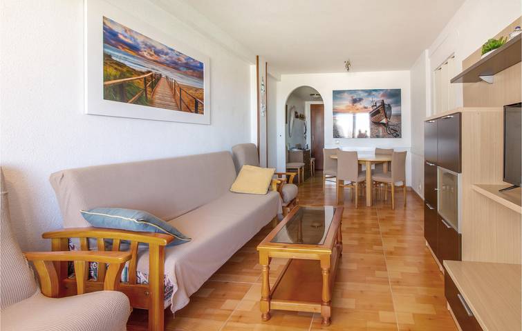 Apartamento vacacional entero, Apartamento con terraza junto a la playa, aire acondicionado y WiFi in Playa de Gandía, Costa de Valencia