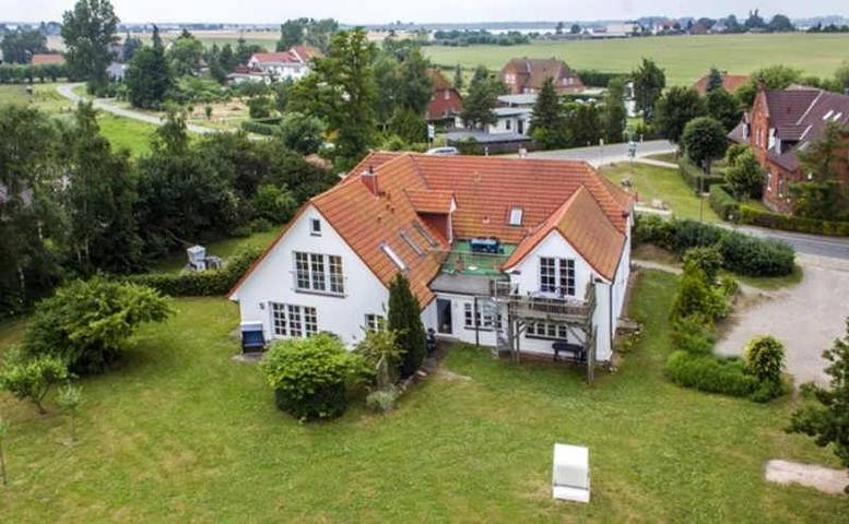 Ferienwohnung für 2 Personen, mit Balkon und Garten sowie Ausblick in Fährdorf - 4