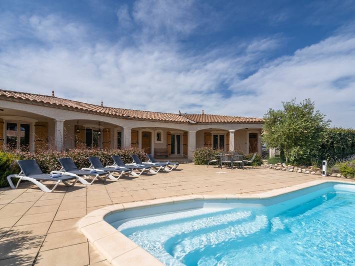 Villa pour 6 personnes, avec Terrasse et Piscine