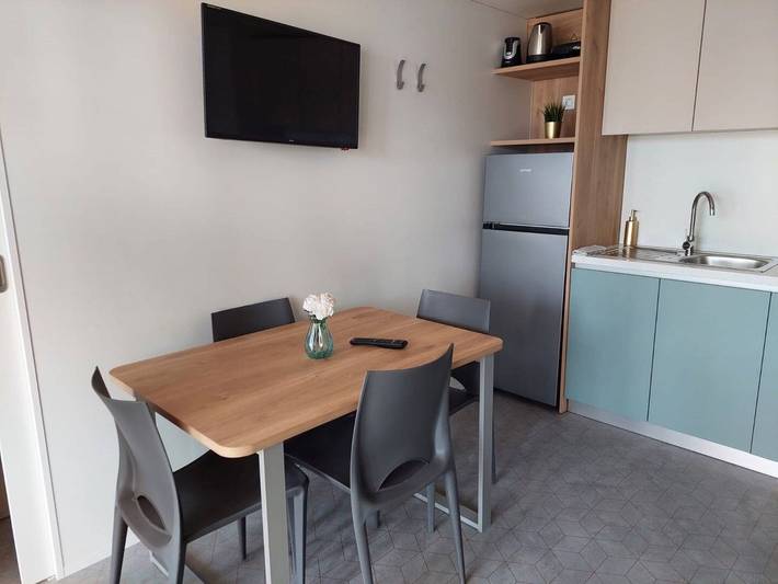 Camping für 6 Personen, mit Whirlpool und Terrasse, kinderfreundlich in Dalmatien - 4