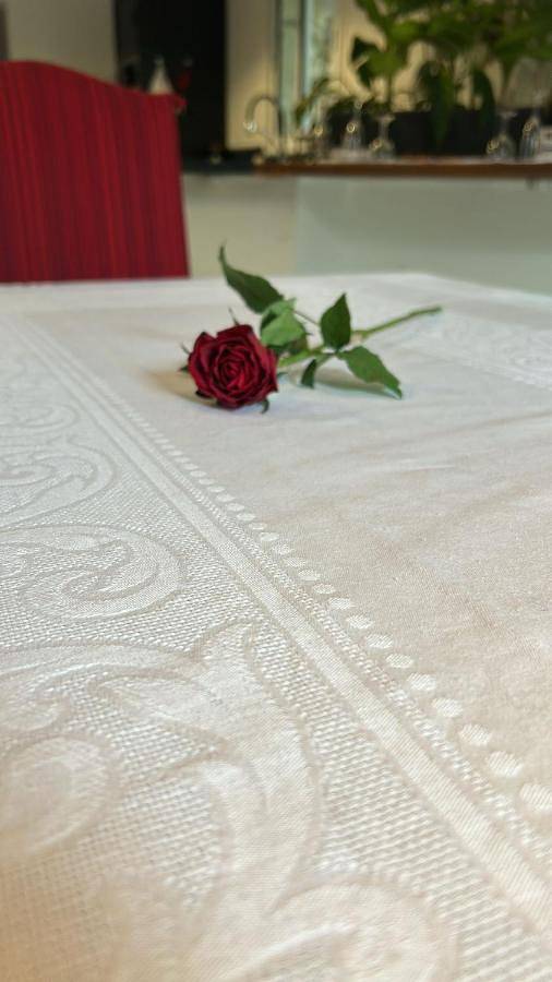 Location de vacances pour 6 personnes, avec sauna et jardin ainsi que piscine et vue, animaux acceptés à Jonquières - 2