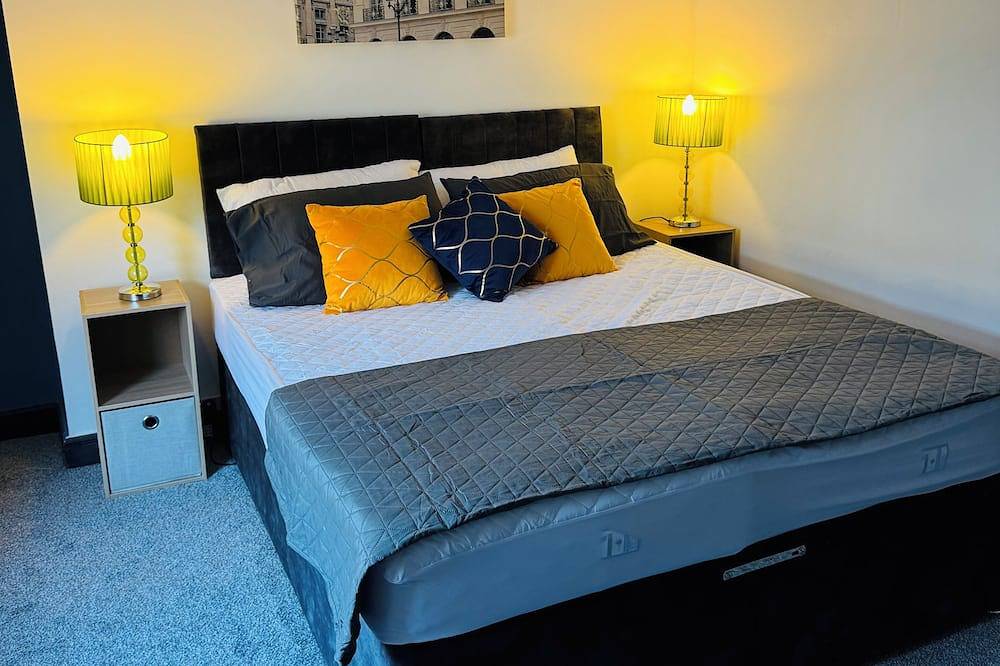 Home Away 4Br Luxury House\nfamily Fruendly And Pet Friendly\ncity  Centre in Swansea, Swansea region