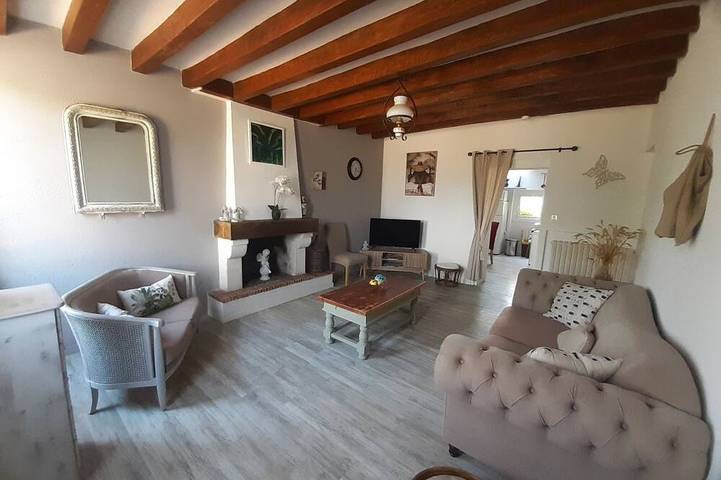 Gîte pour 6 personnes, avec jardin ainsi que piscine et terrasse à Beaulieu-sur-Layon