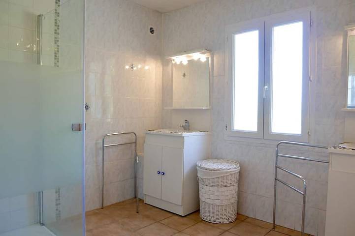 Gite au pied des Pyrénées, piscine chauffée, WIFI, salle jeux - remise en forme in Arthez-d'Asson, Béarn
