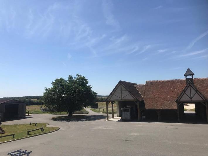 Location de vacances pour 4 personnes, avec Terrasse et Jardin à Sennevières