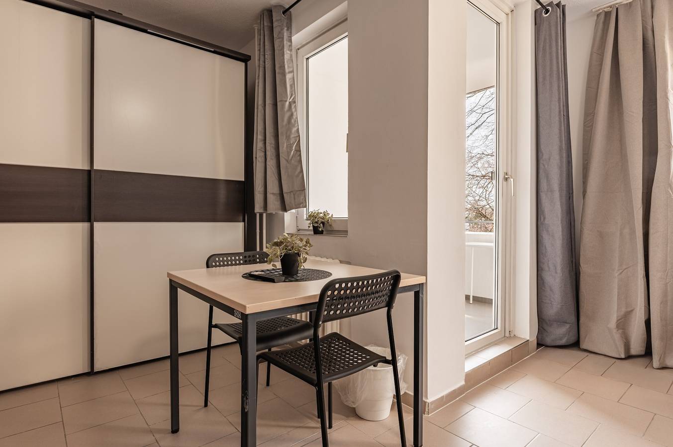 Ganze Wohnung, Ferienwohnung 'Mk Apartments Bremen 8' mit Wlan in Delmenhorst, Naturpark Wildeshauser Geest