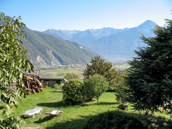 Ferienwohnung für 4 Personen, mit Balkon und Garten am Comer See - 2