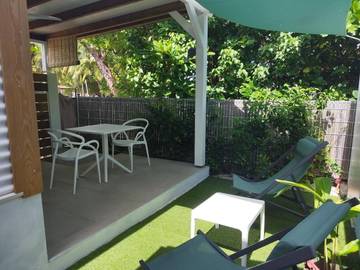 Gîte pour 2 personnes, avec jardin ainsi que vue et terrasse dans Anse l'Etang