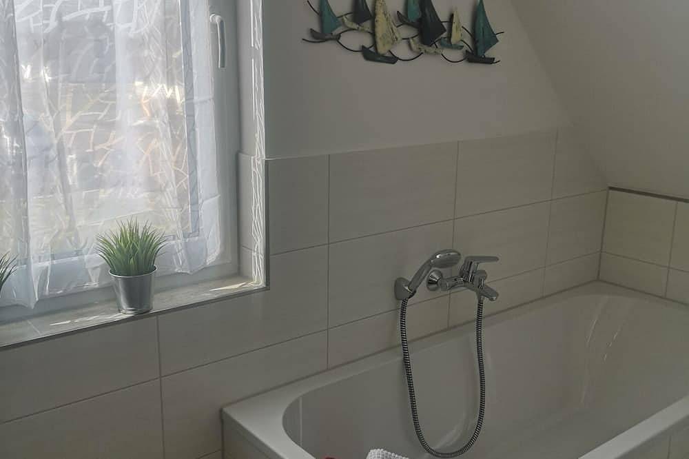 Ferienhaus unter Reet \"Haus Hannes\" - entspannen und genießen in Poseritz, Stralsund Umland