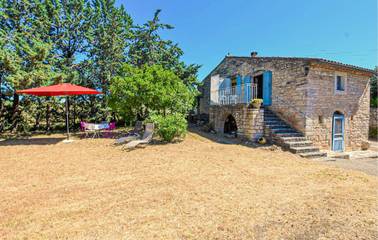 Gîte pour 6 personnes, avec jardin et terrasse, animaux acceptés à Orgnac-l'Aven