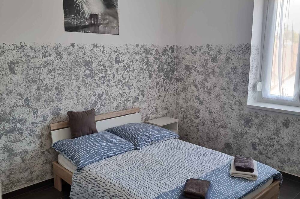 Ferienwohnung in beste Lage mit Pool in Balatonmariafürdö, Plattensee Südufer