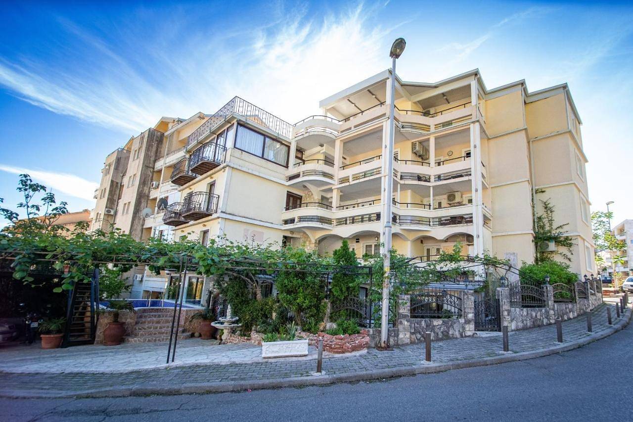Saki Apartments in Budva, Opština Budva