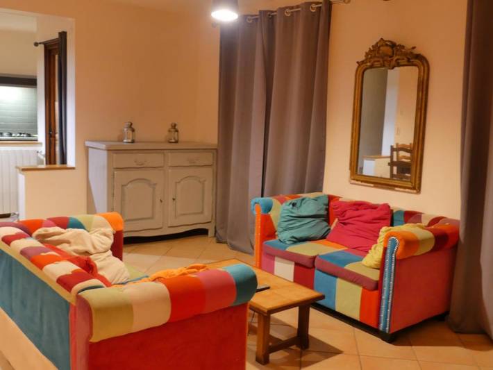 Gîte pour 8 personnes, animaux acceptés à Genestelle