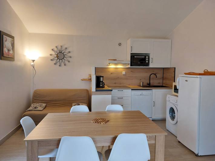 Location de vacances pour 5 personnes, avec jardin à Bessas - 2