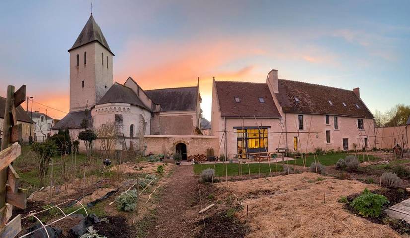 Location de vacances pour 2 personnes, avec jardin ainsi que terrasse et vue à Vallières-les-Grandes