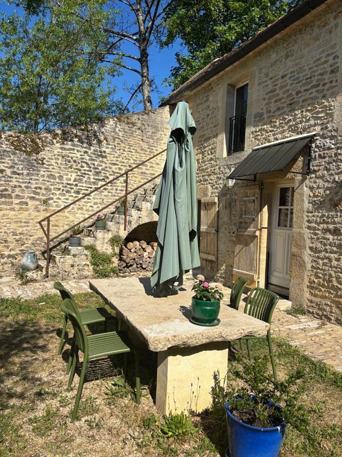 Location de vacances pour 3 personnes, avec jardin et vue à L'Isle-sur-Serein - 4