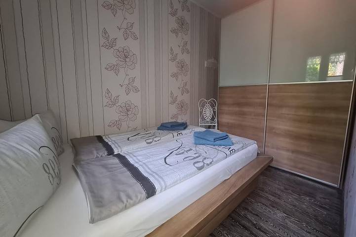 Ferienhaus für 2 Personen, mit Pool und Terrasse in Berlin - 3