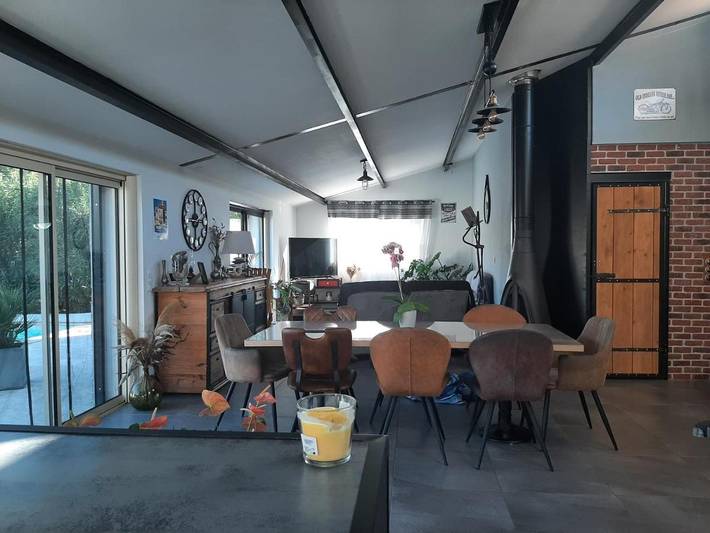 Location de vacances pour 12 personnes, avec piscine et jardin dans Morta - 2